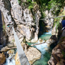 photo d'un client posté sur instagram en train de faire de la tyrolienne